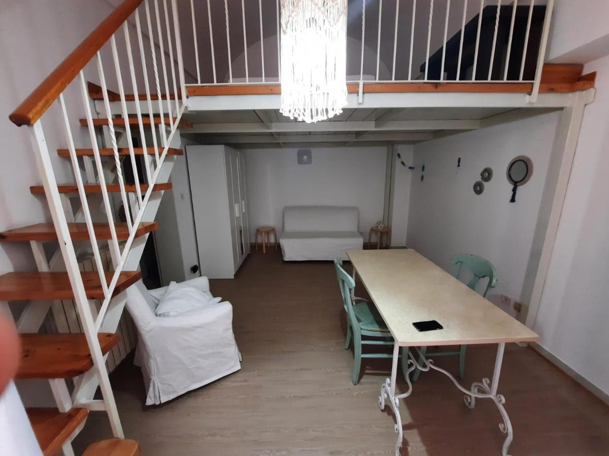 Dimora Almadia Acomodação com café da manhã Monopoli Exterior foto